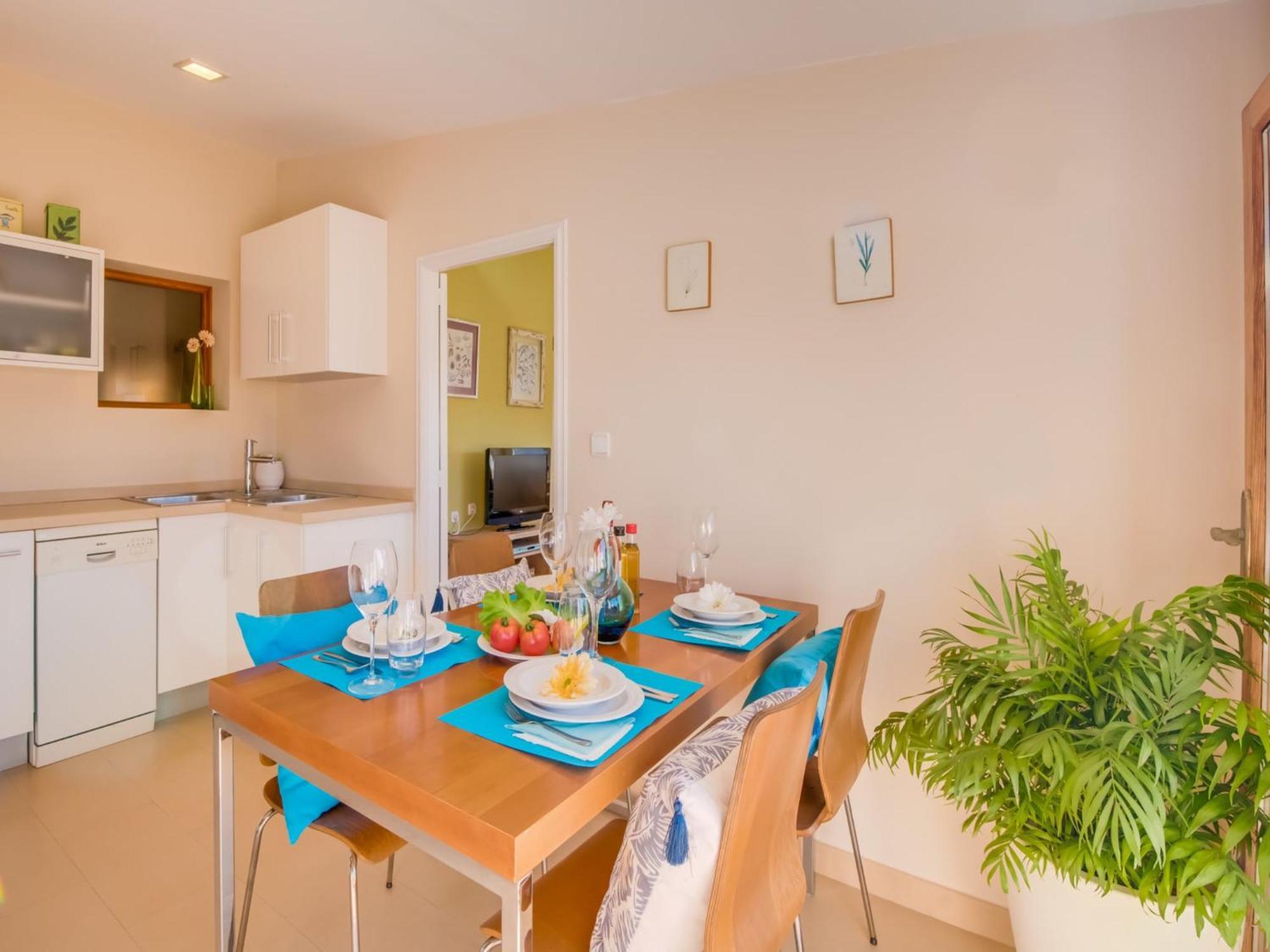3-bedroom In Apartment
